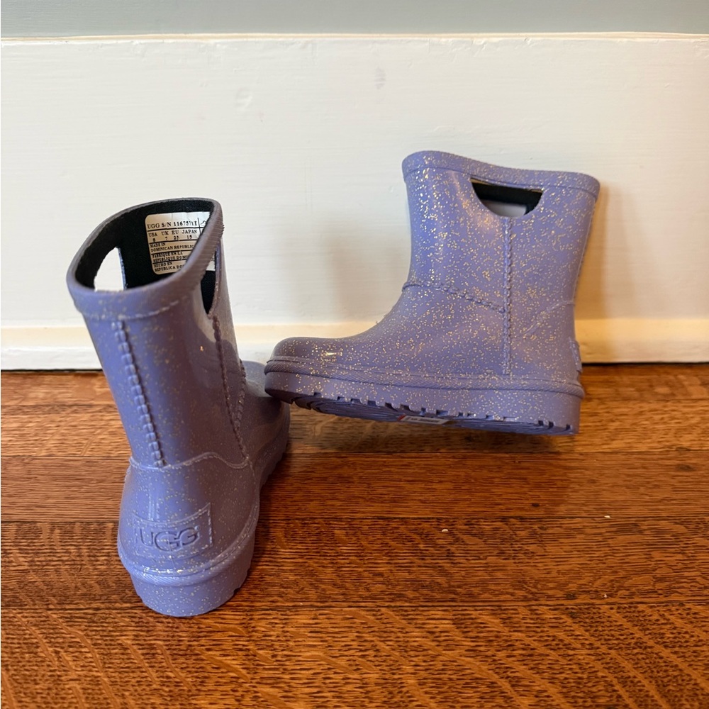 UGG Kids Sparkly Lavender Boots - Picture 2 of 4